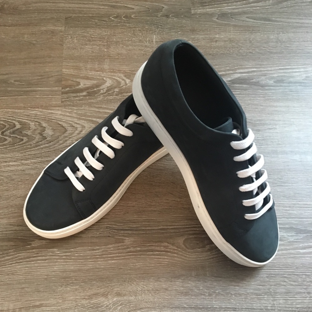 COS Men’s Navy Sneaker size 10